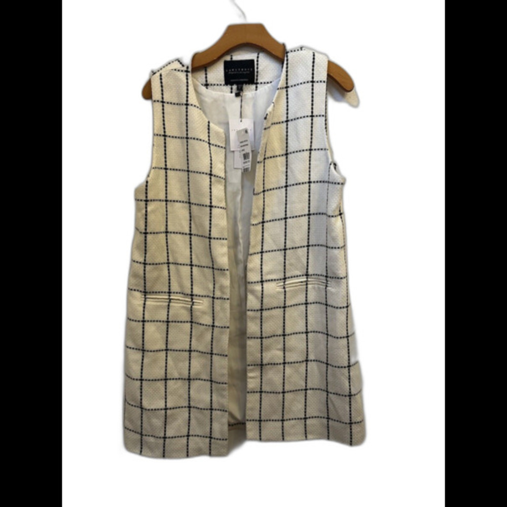 NWT SANCTUARY WHITE PLAID SLEEVELESS JACKET SIZE LARGE (L8)